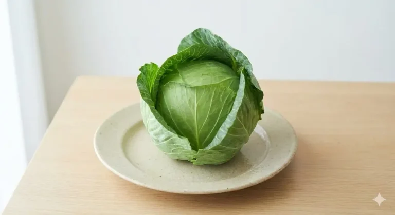 תמונת רקע של כרוב לבן לפוסט על תזונת תינוקות